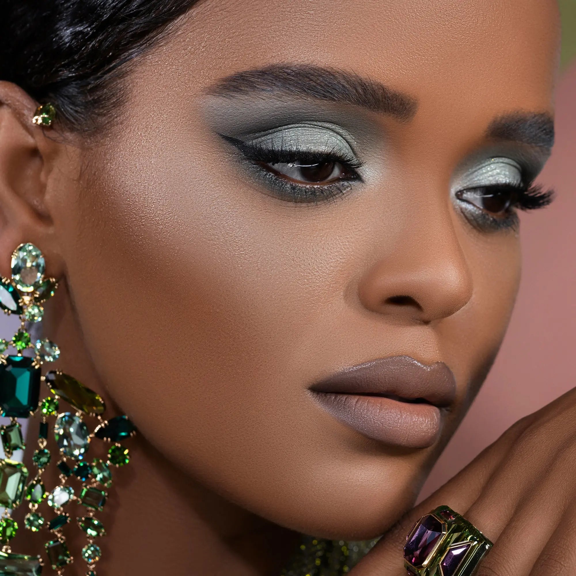 RETRO GLAM EYESHADOW PALETTE - Natasha Denona