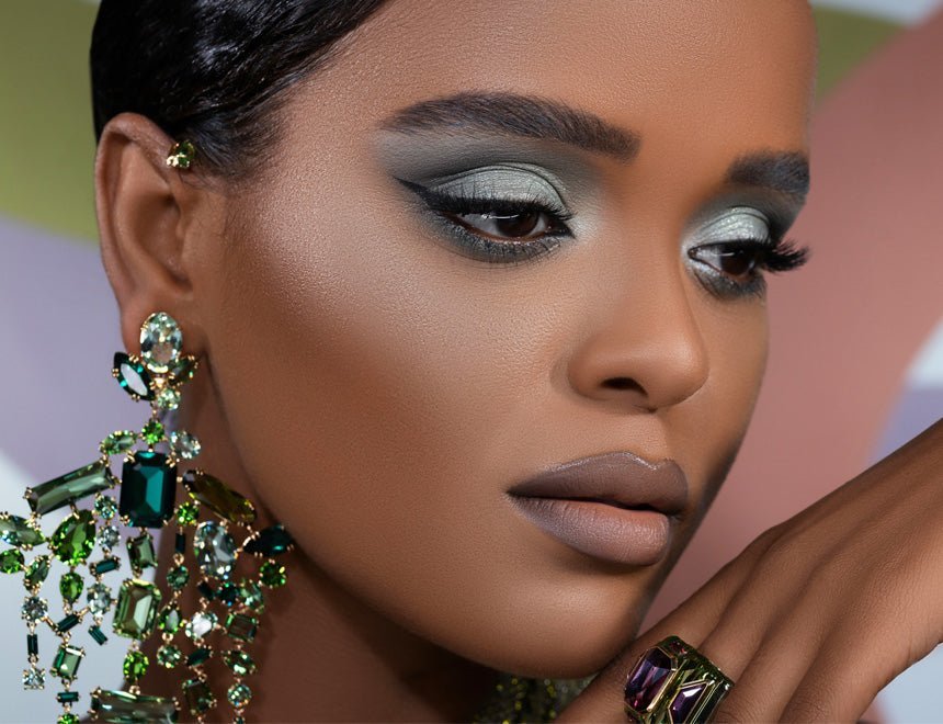 HOW-TO-Bold-Green-Party-Make-up-ft-the-NEW-RETRO-GLAM-PALETTE Natasha Denona