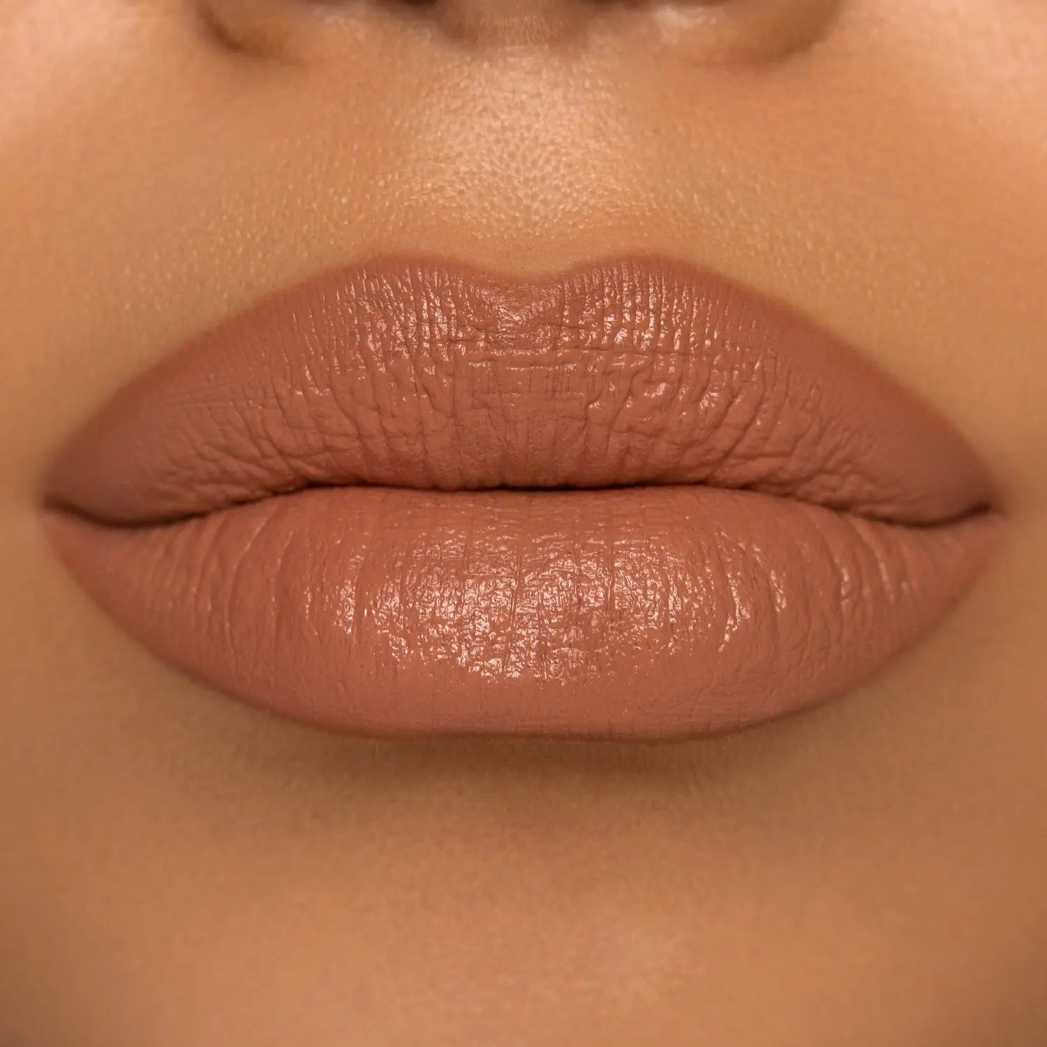 I NEED A NUDE LIPSTICK - Natasha Denona