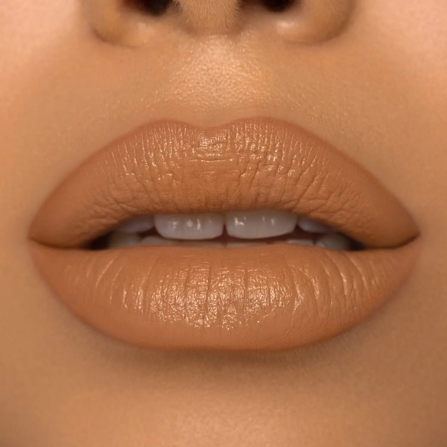 I NEED A NUDE LIPSTICK - Natasha Denona