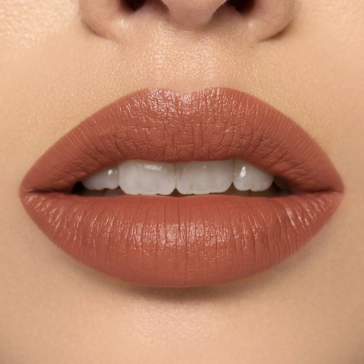 I NEED A NUDE LIPSTICK - Natasha Denona