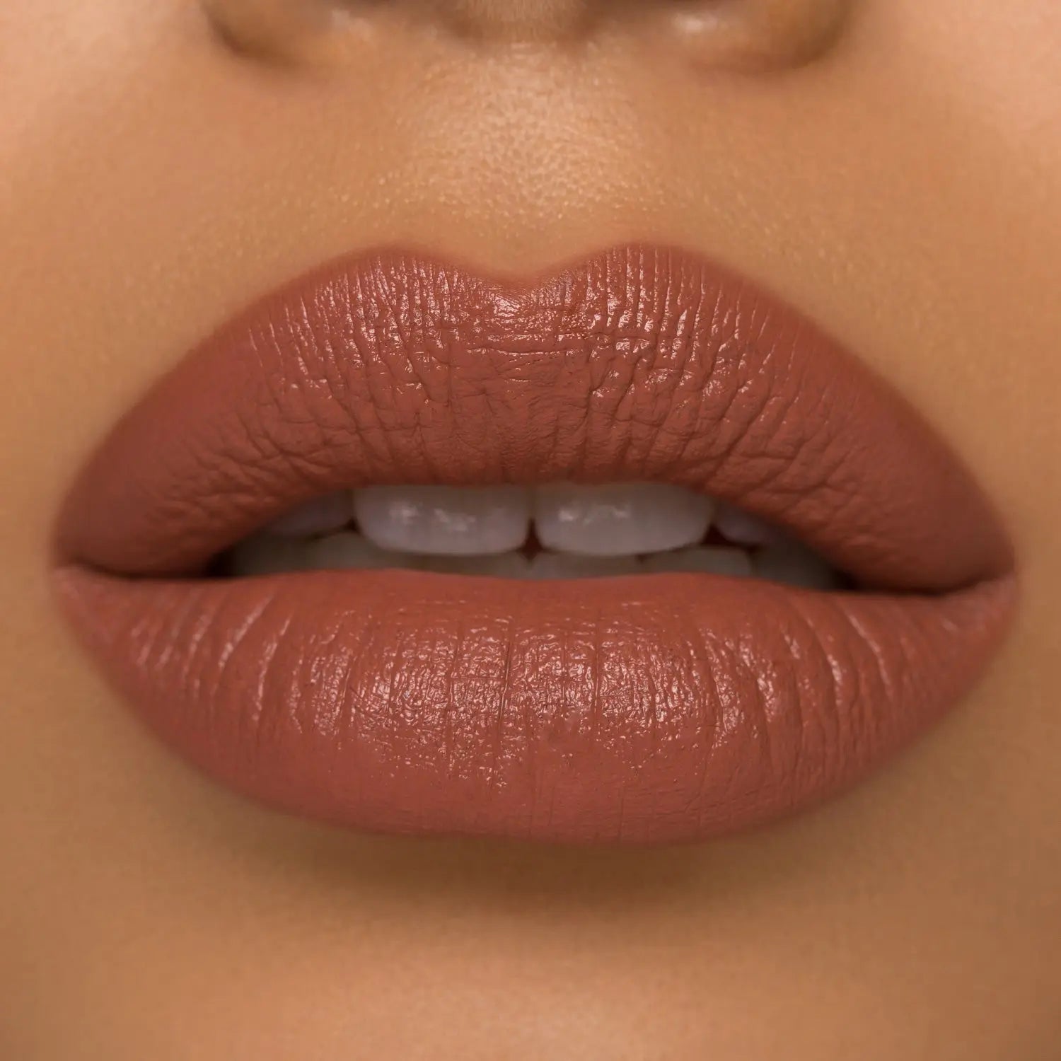 I NEED A NUDE LIPSTICK - Natasha Denona