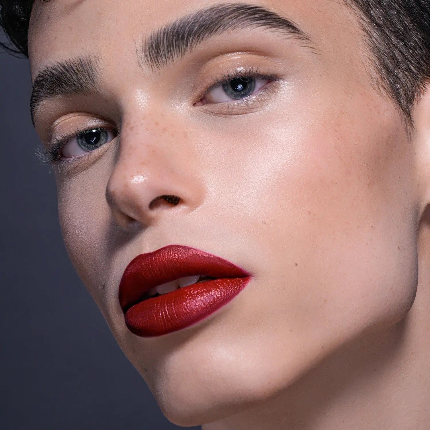 I NEED A ROUGE LIP STYLETTO - Natasha Denona