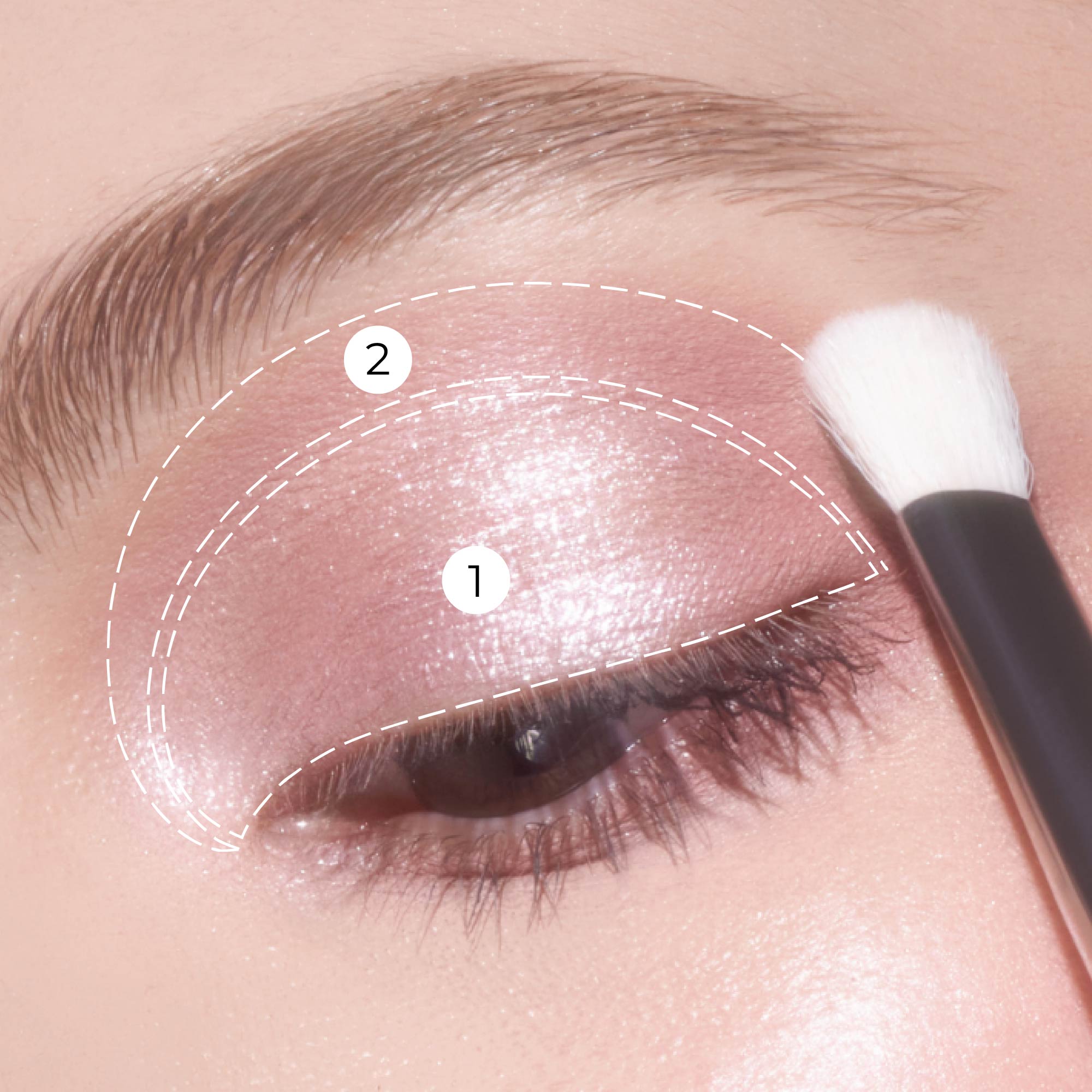 How_to_Use_Essential_Eyeshadow_Duo_1.jpg