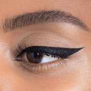 MACRO BLADE LIQUID LINER - Natasha Denona