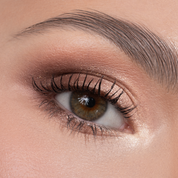 Luxe Glam Compact Shade 'Nude' model look - eye close-up.
