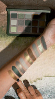 MIDI GLOOM EYESHADOW PALETTE