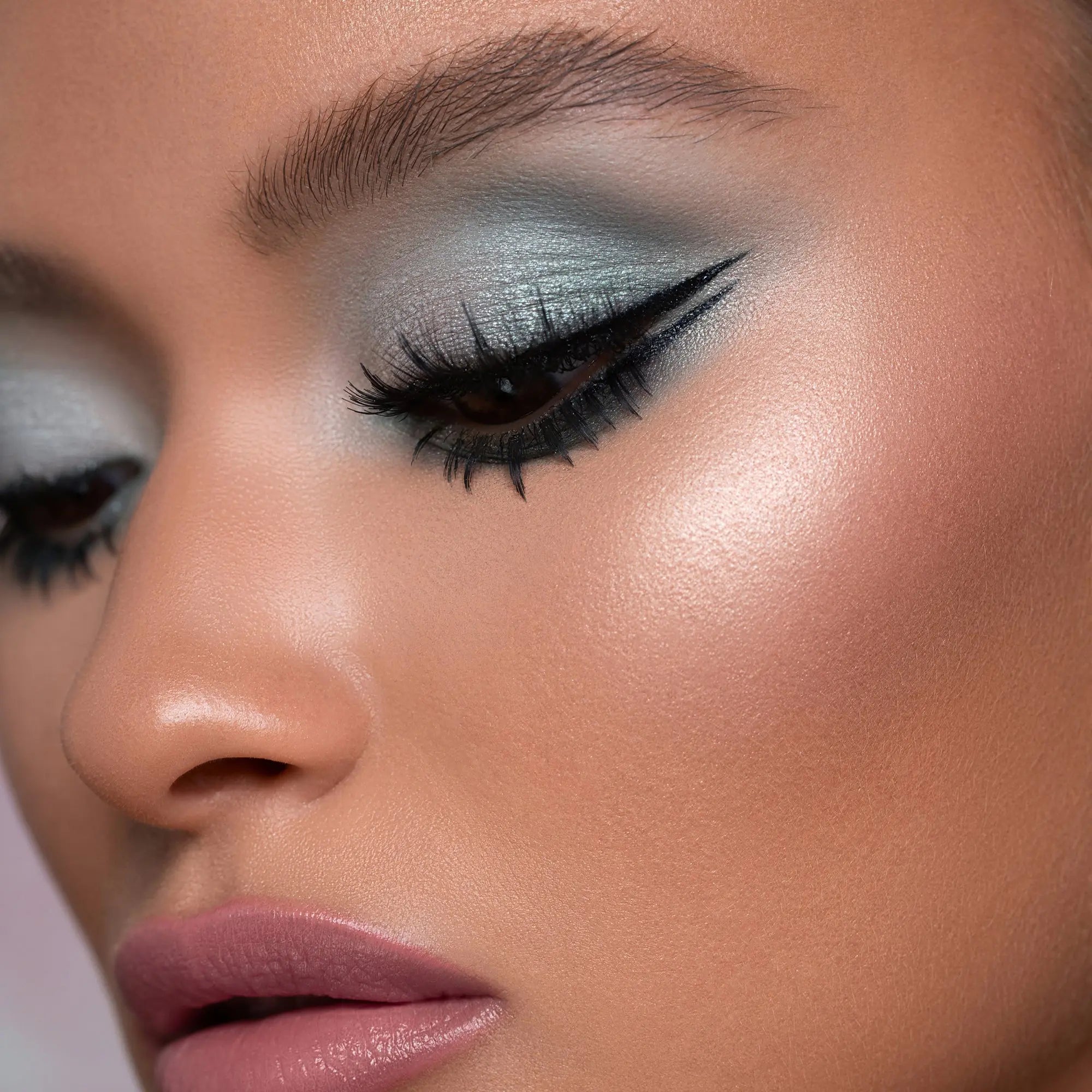 RETRO GLAM EYESHADOW PALETTE - Natasha Denona